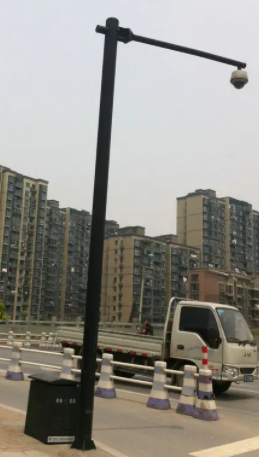 道路監控立（lì）杆（gǎn）
